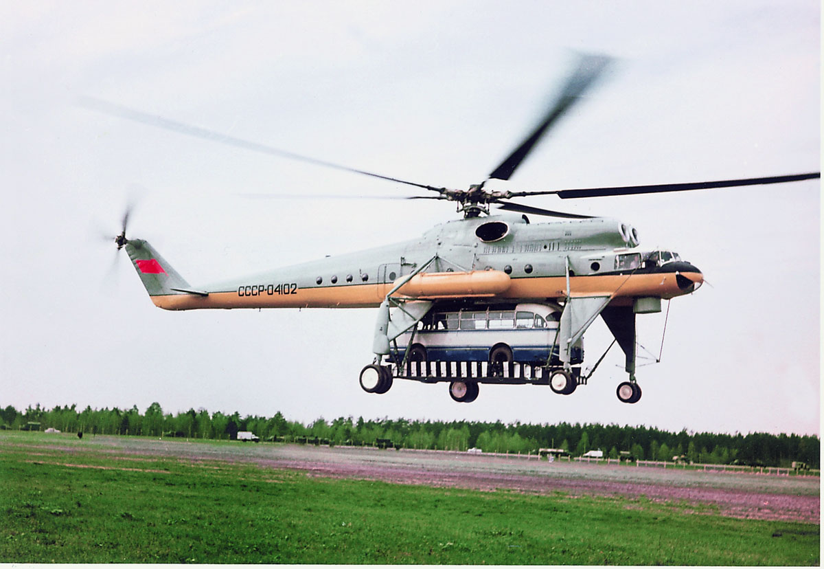 Транспортный вертолет Ми-10. - Российская авиация